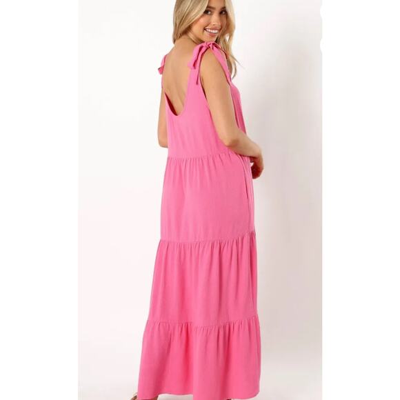 Petal & Pup PINK Sleeveless Scoop Neck Sundress large
NWT MARCY MIDI Large - Picture 2 of 13